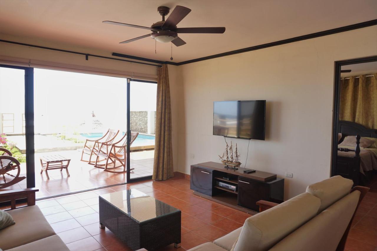 Amahula Beach House, Pool And Surf Salinas Εξωτερικό φωτογραφία