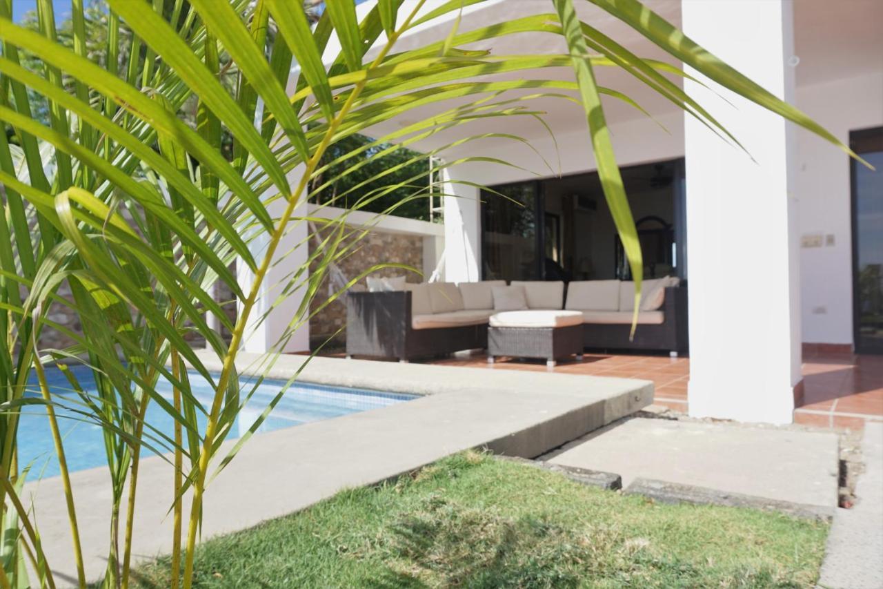 Amahula Beach House, Pool And Surf Salinas Εξωτερικό φωτογραφία